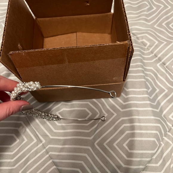 Bridal Headband - Picture 3 of 3
